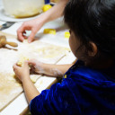 Für die Kinder stand Plätzchenteig bereit, der gerollt und ausgestochen werden durfte.