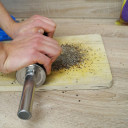 Sogar Kardamom wurde von Hand gemahlen.