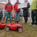 Spendenübergabe mit Riedel Bau