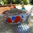 Sandkasten im Garten der Kita Schwabenhaus.