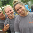 Drachenboot-Sprint_Birgit Muncke, Beatrice Muncke-Martin und Julia Gottfried (vl) - alles Schulbegleiterinnen_Foto_Jenny Hölbing der IH